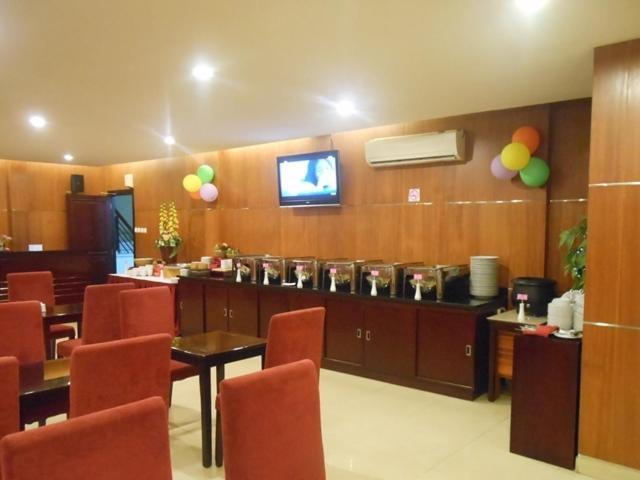 Feodora Airport Hotel Palembang Eksteriør billede