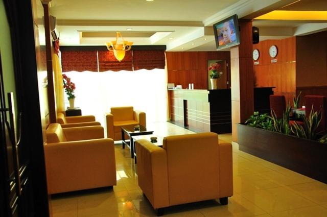 Feodora Airport Hotel Palembang Eksteriør billede