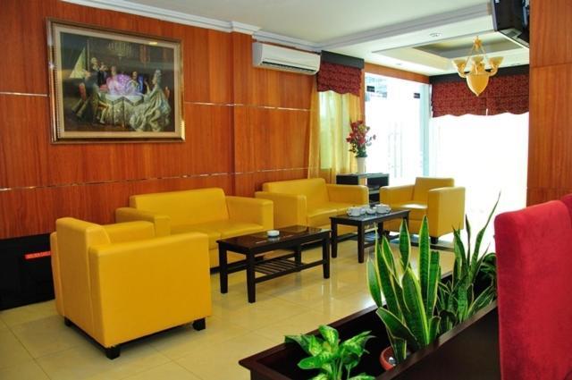Feodora Airport Hotel Palembang Eksteriør billede