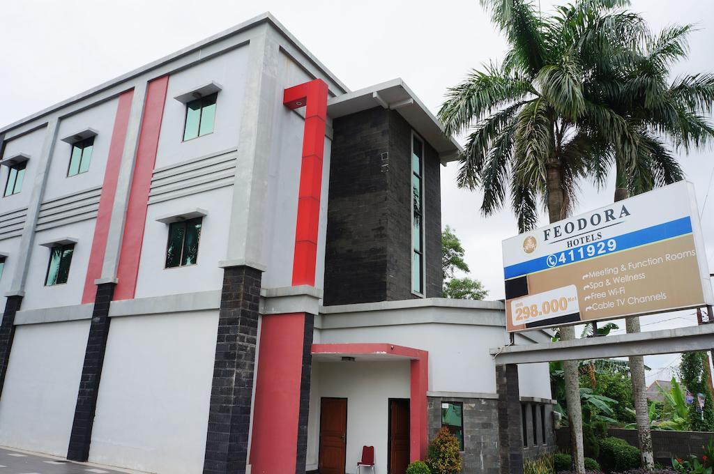 Feodora Airport Hotel Palembang Eksteriør billede