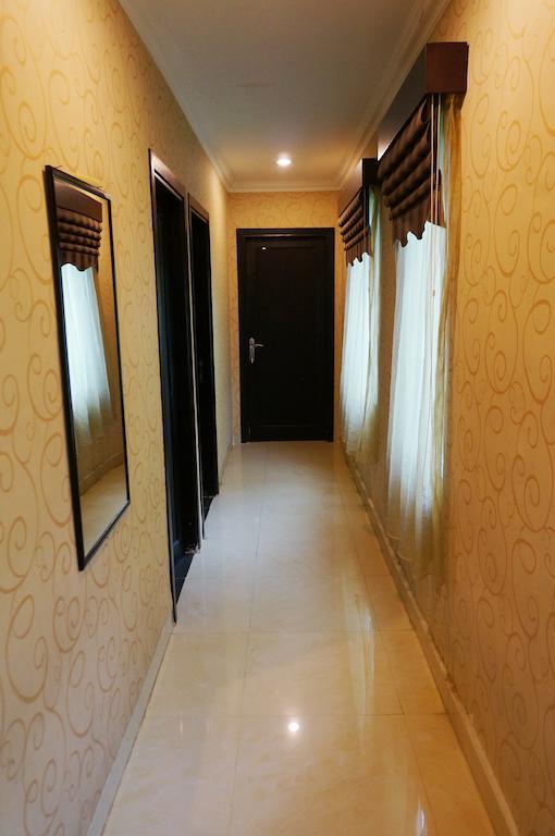 Feodora Airport Hotel Palembang Eksteriør billede