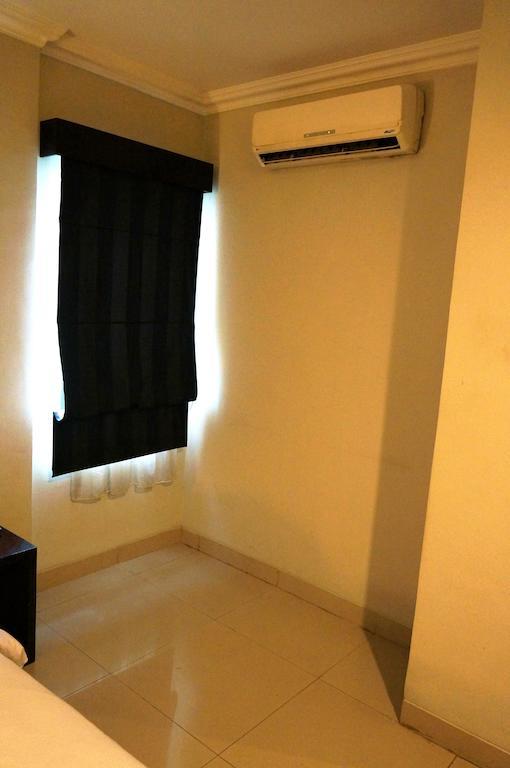 Feodora Airport Hotel Palembang Eksteriør billede
